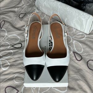 L’intervalle UDA Slingback Black / White